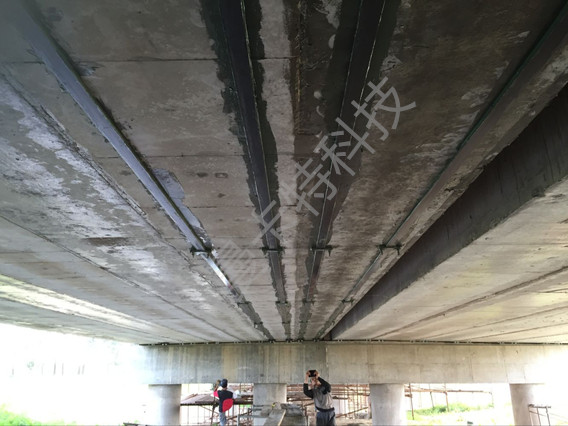预应力碳纤维板可拆卸锚具用于桥梁加固，有什么优势